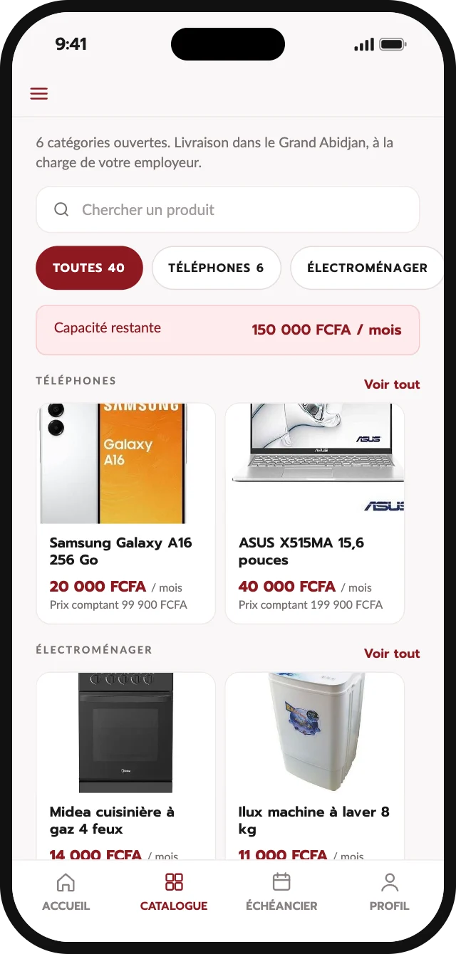 Écran du catalogue CredApp : produits par catégorie avec l'échéance mensuelle et le prix comptant